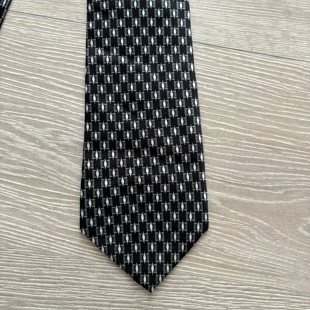 Ziggurat By Mulberry Neckwear Mens Black White‎ Geometric Classic Silk Neck Tie